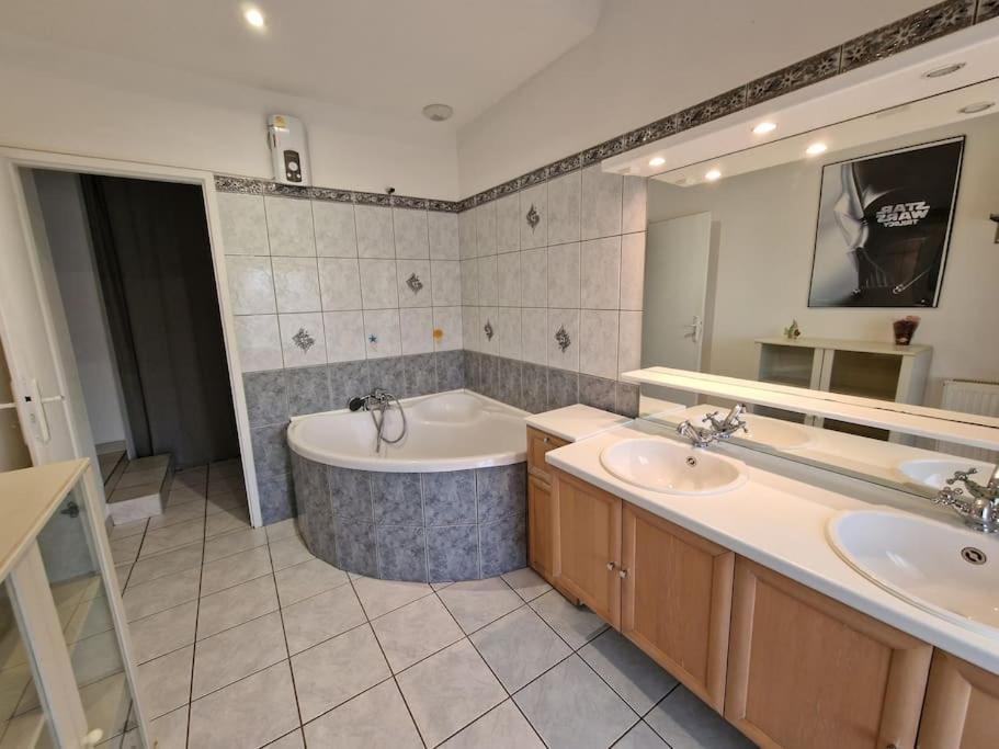 Les Gîtes de Chérisey Extérieur photo
